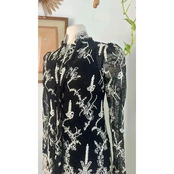 NWT Alexis Black Lace Dress White Floral Embroidery Elegant Designer Tunic Style - Picture 3 of 9